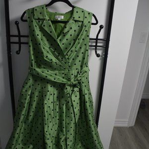 Gilani Brand, Size 16, Sleeveless dress; green with black dots; NWOT